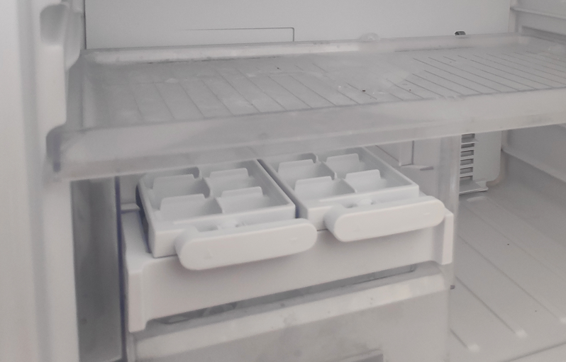 Ist etwas Eis im Kühlschrank normal