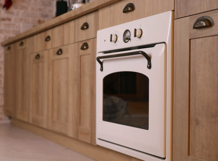 Warum bleibt Hitze nach dem Ausschalten lange erhalten