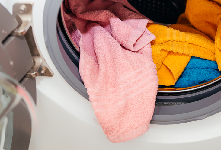 Warum klopft oder schlägt die Waschmaschine