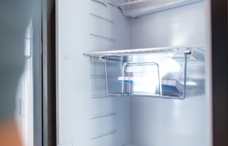 Wie viel Strom verbraucht ein Kühlschrank im Monat