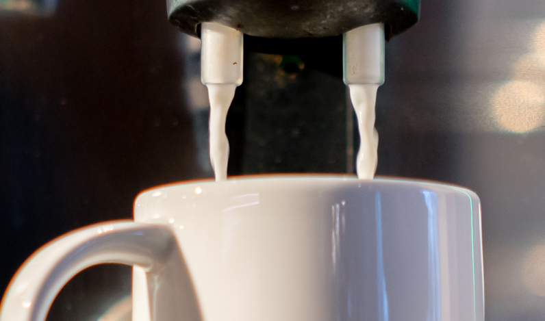 Kaffeevollautomat zieht keine Milch aus dem Behälter
