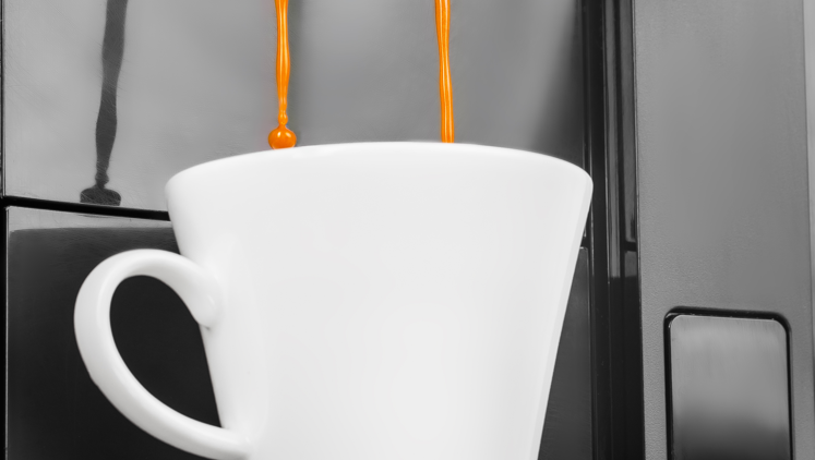 Trester beim Kaffeevollautomaten ist nass und matschig